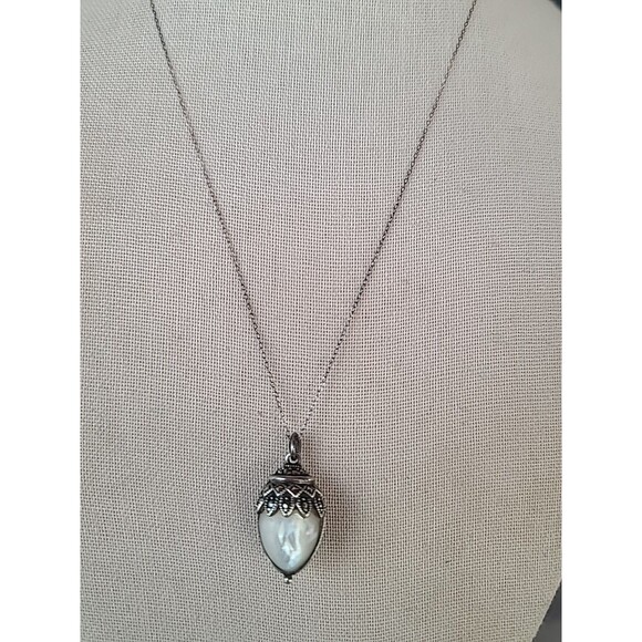 925 Sterling Silver Marcasite Double-Sided MOP & Black Onyx Pendant Necklace - Picture 5 of 10